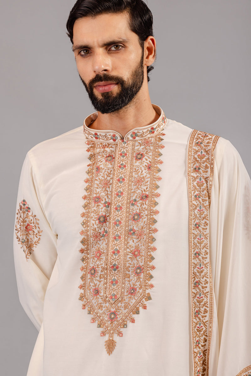 Chaar Kadam Cream Kurta Set