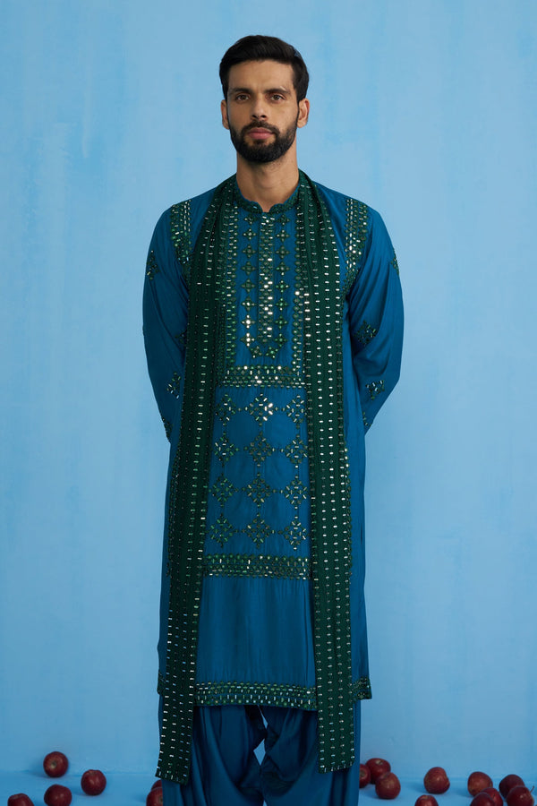 Ssanjay Gaggnani in DARPAN TEAL BLUE KURTA SET