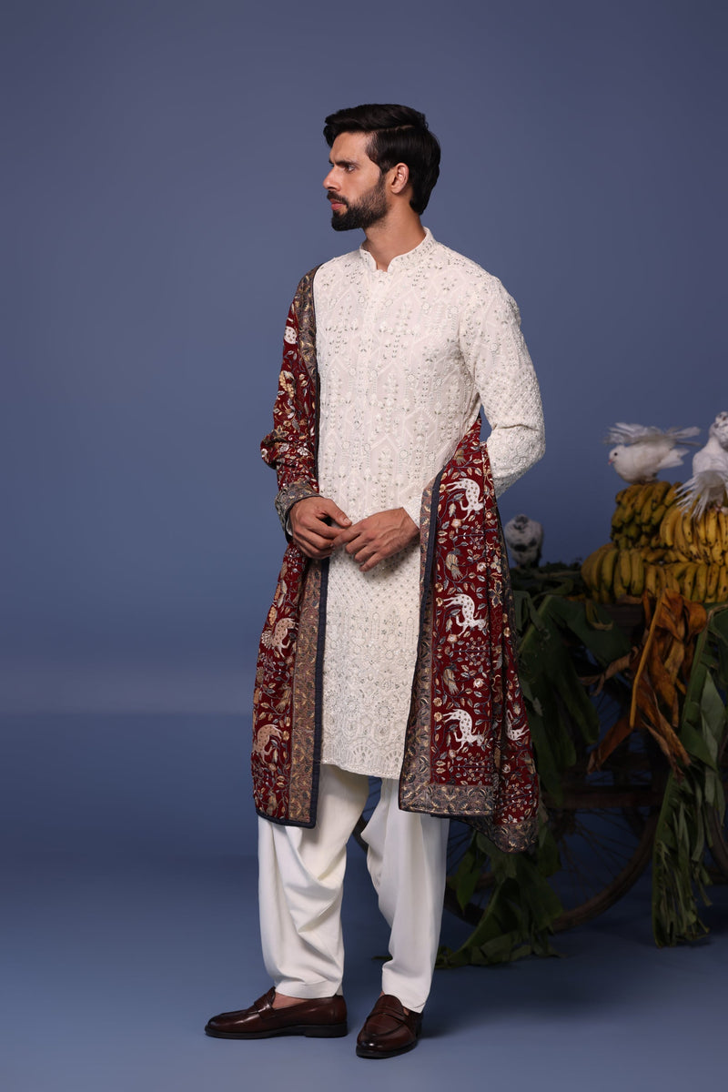 Siddharth Batra in Tajdaar Ivory Kurta Set