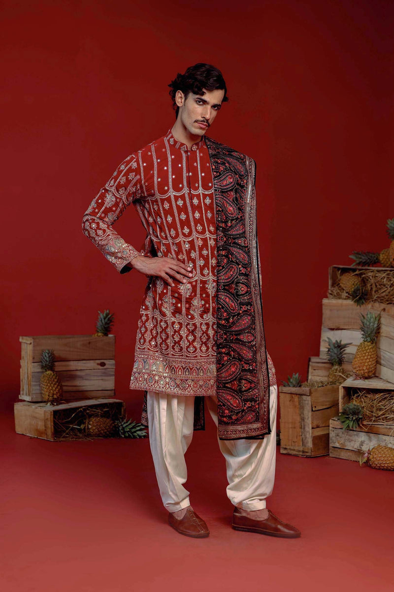 𝐔𝐬𝐦𝐚𝐧 𝐆𝐚𝐧𝐢 in KUSH WINE