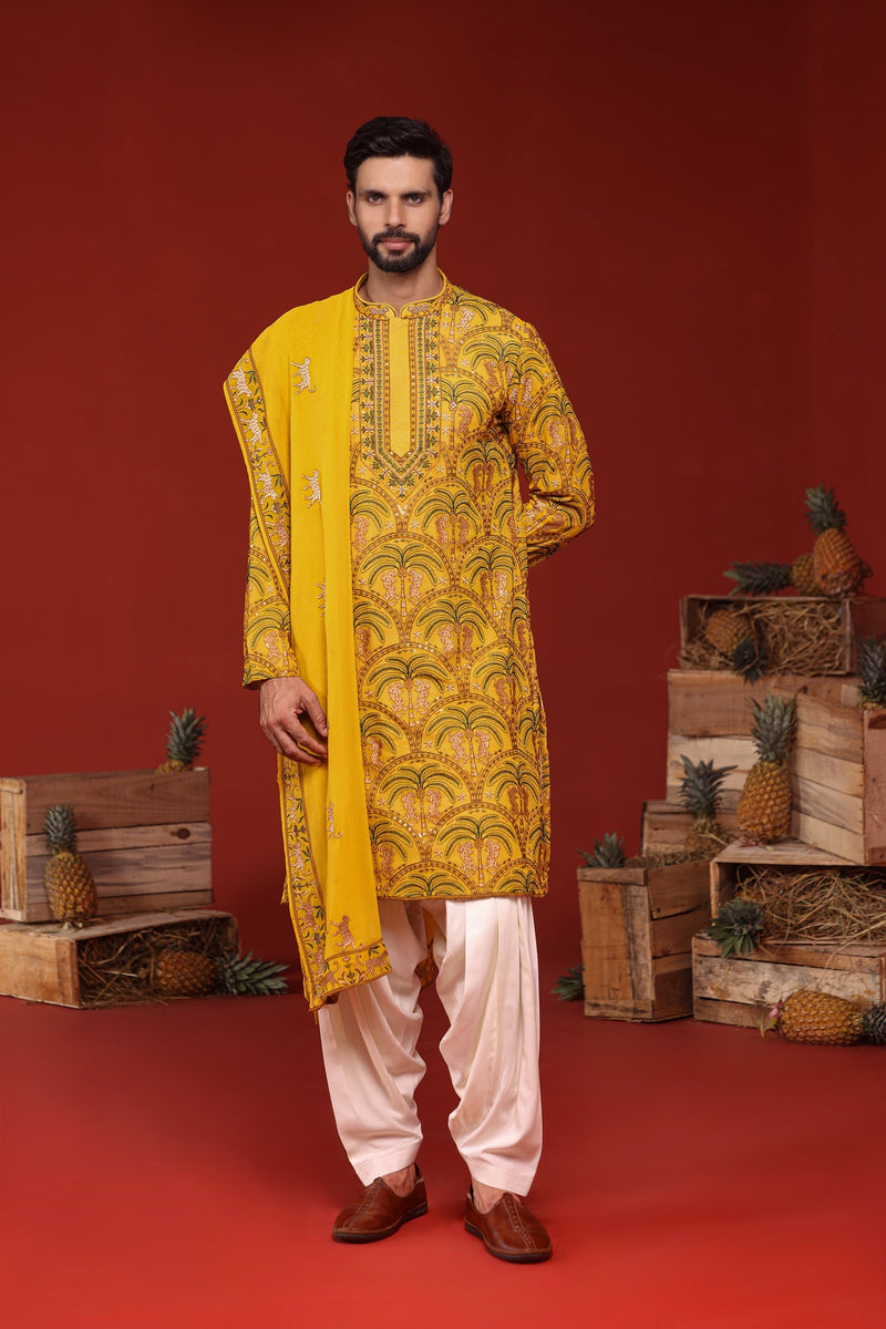 Abhiijeet Saawant in Chaitanya Haldi Kurta Set