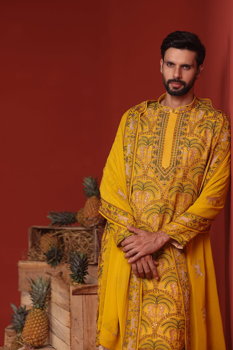 Abhiijeet Saawant in Chaitanya Haldi Kurta Set