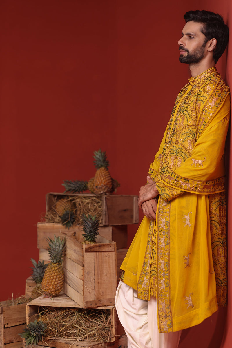 Abhiijeet Saawant in Chaitanya Haldi Kurta Set