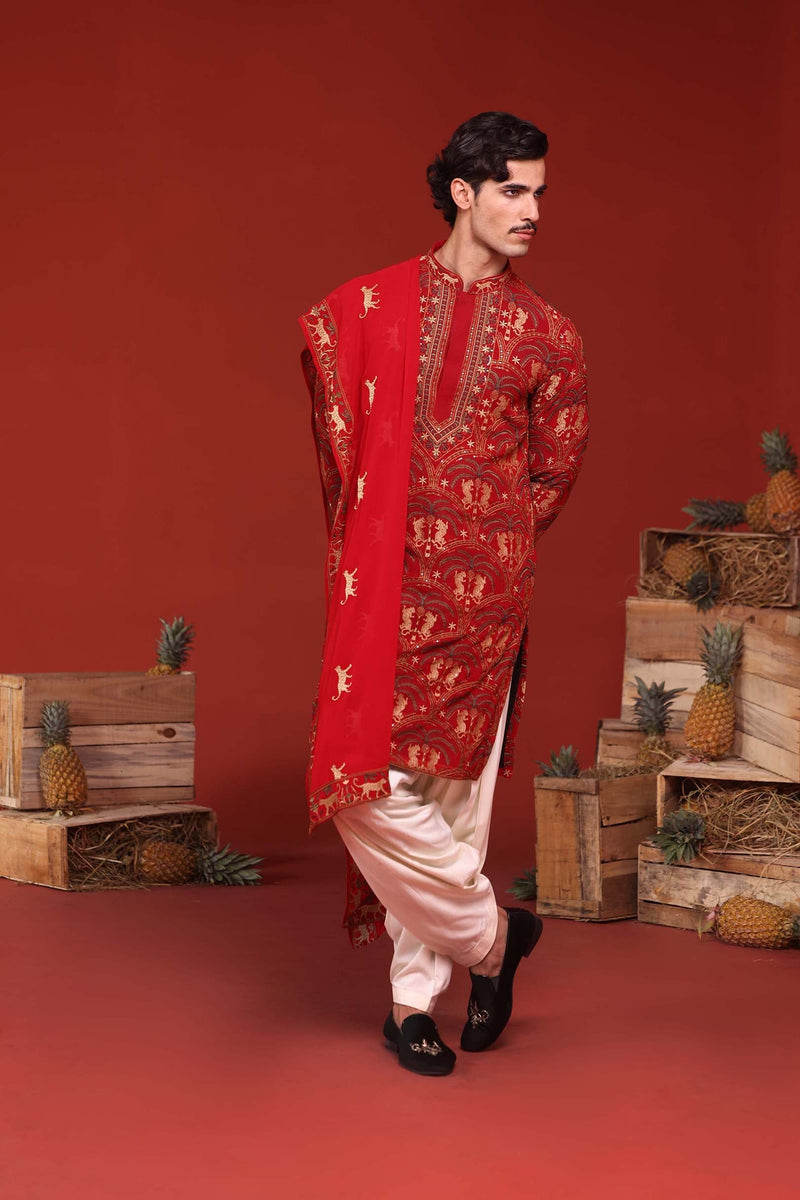 𝐔𝐬𝐦𝐚𝐧 𝐆𝐚𝐧𝐢 in Shikhar Maroon Kurta Set