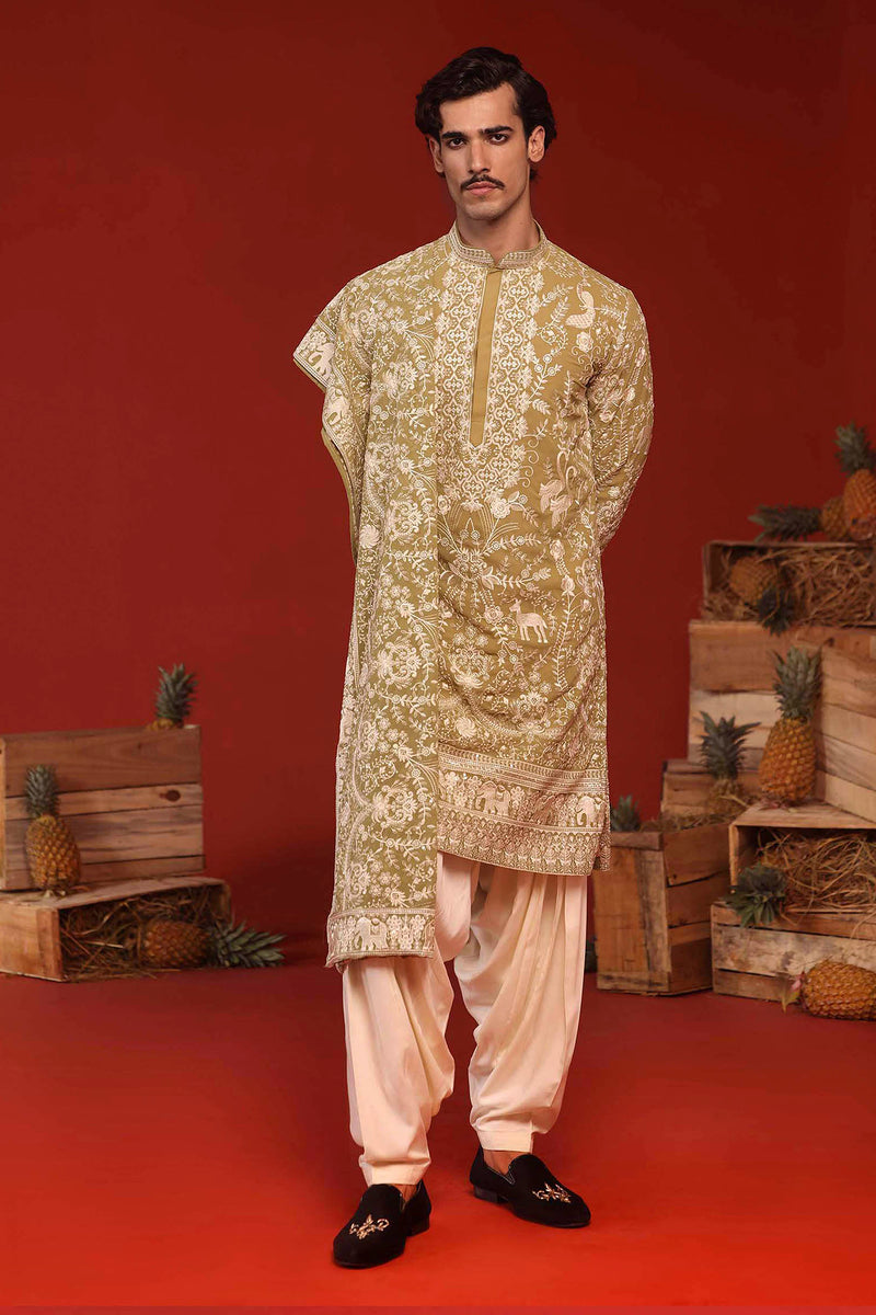 Abhishek Verma in Mrityunjay Mehandi Kurta Set