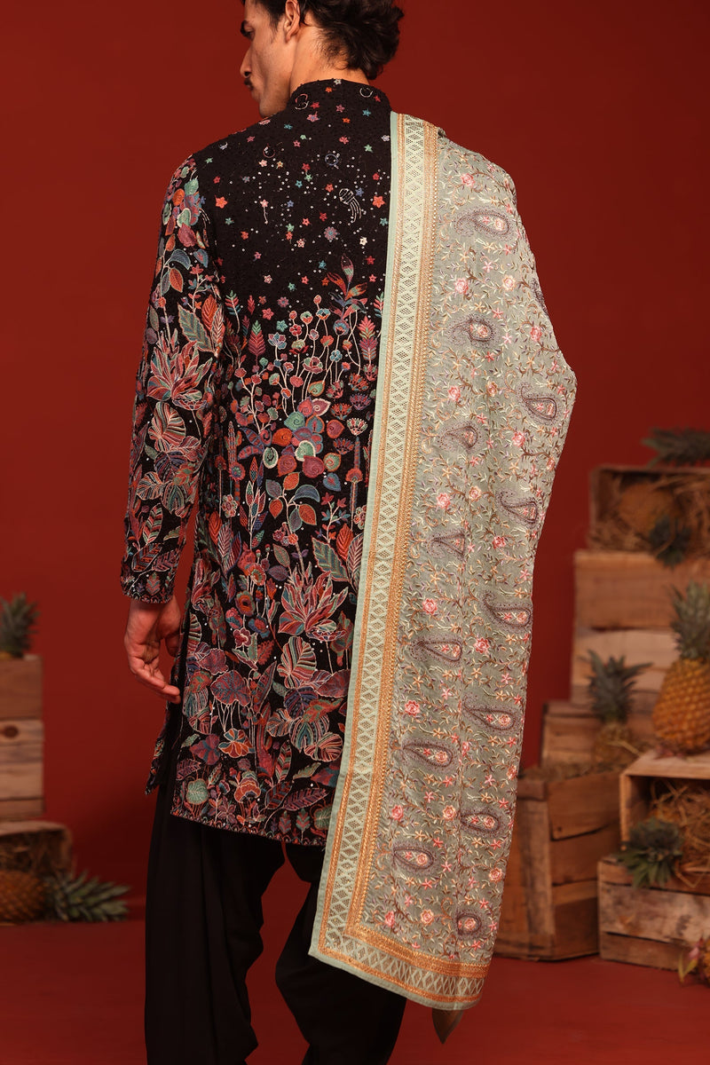 Shiv Thakare in Shashwat Black Kurta Set