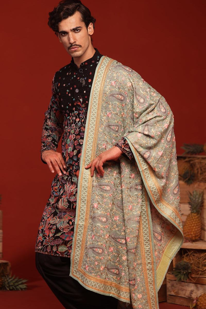 Shiv Thakare in Shashwat Black Kurta Set