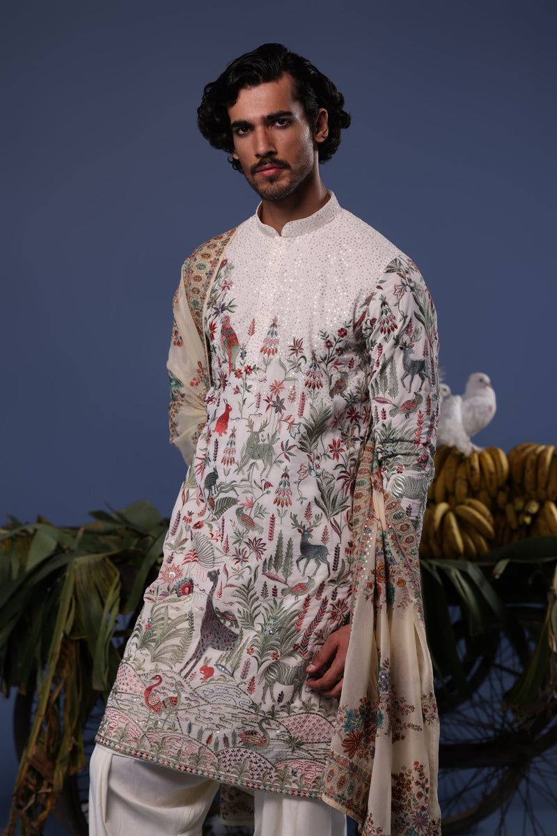 Rishabh Jaiswal in Jibran Giraffe Ivory Kurta Set