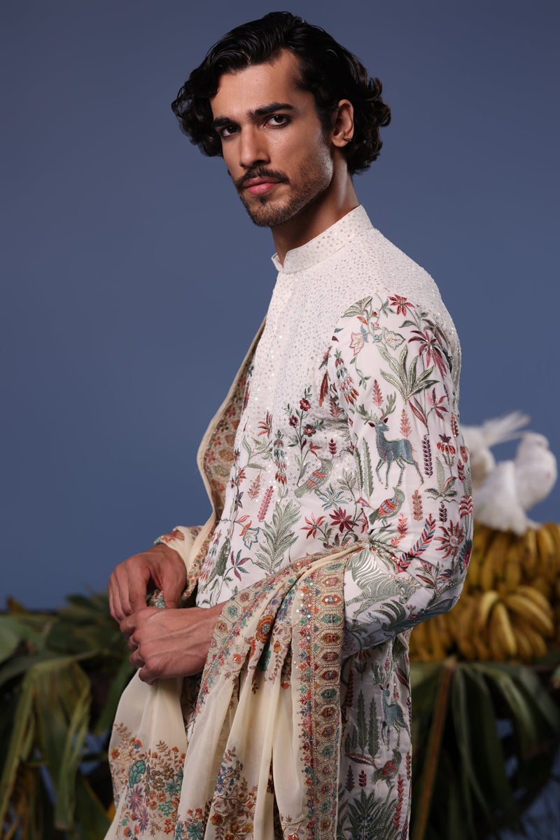 Rishabh Jaiswal in Jibran Giraffe Ivory Kurta Set