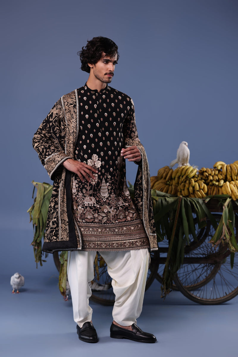 Justin D’Cruz in Kayan Black Kurta Set