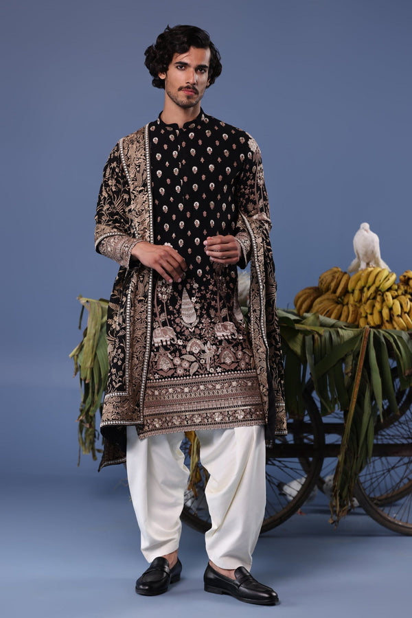 Justin D’Cruz in Kayan Black Kurta Set