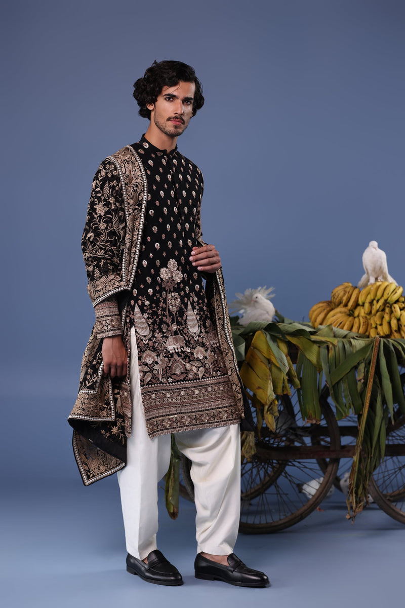 Justin D’Cruz in Kayan Black Kurta Set
