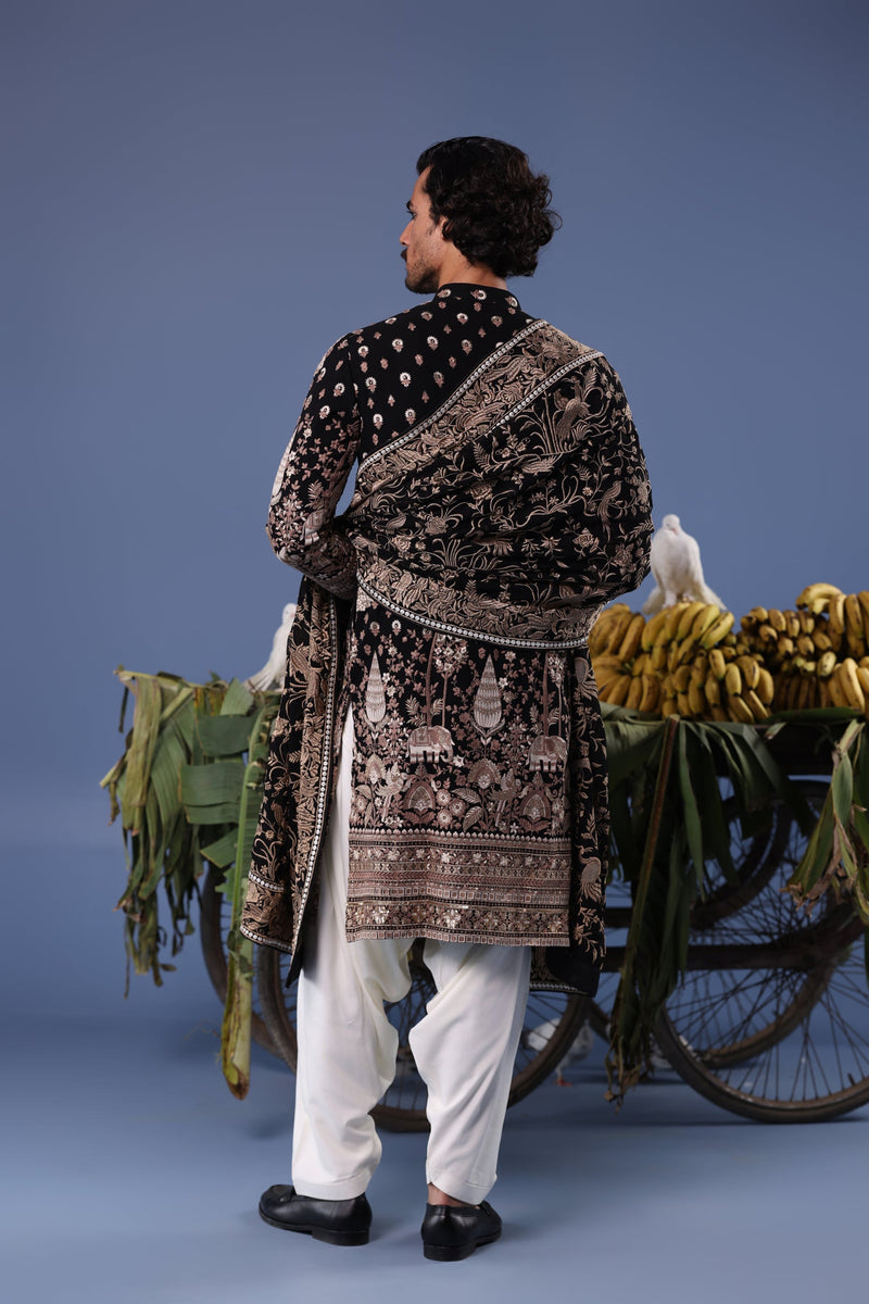 Justin D’Cruz in Kayan Black Kurta Set