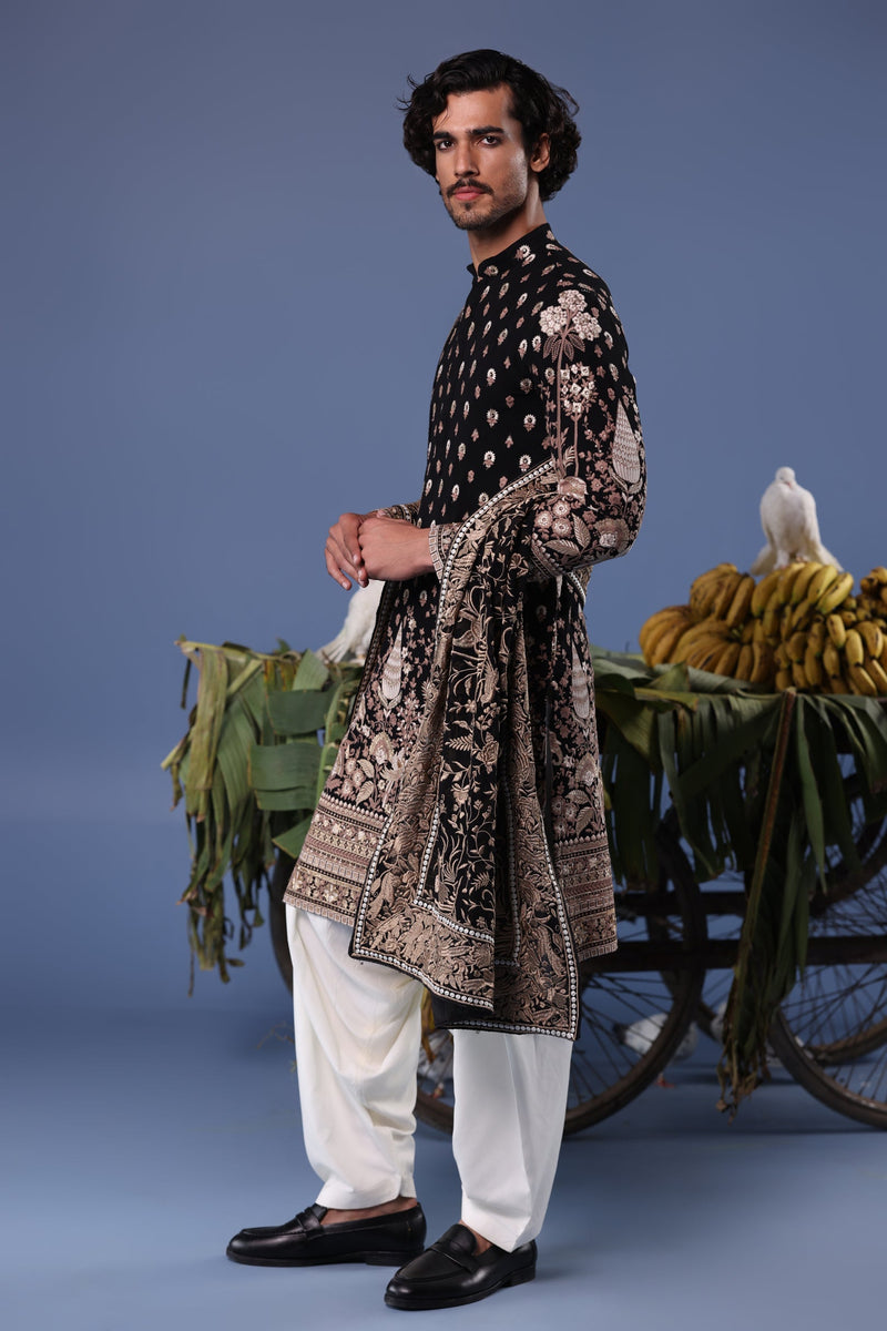 Justin D’Cruz in Kayan Black Kurta Set