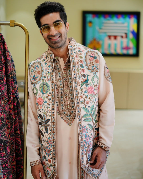 keshav sadhna in Abeer Pink Kurta Jacket Set