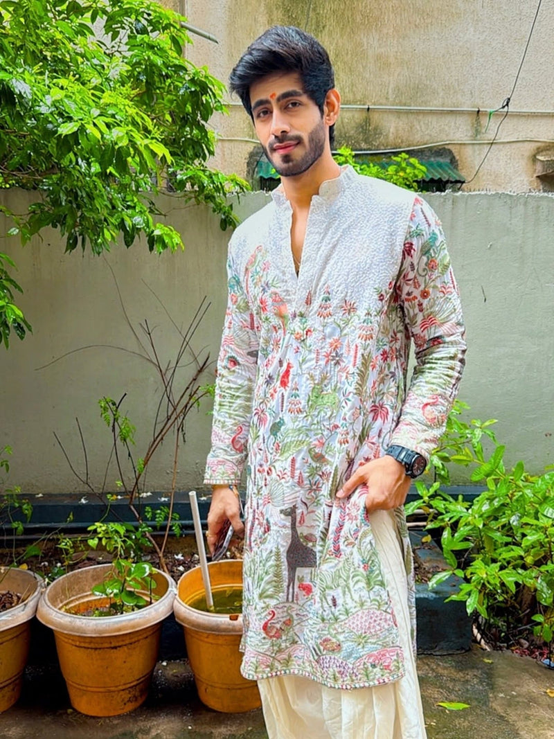 Rishabh Jaiswal in Jibran Giraffe Ivory Kurta Set