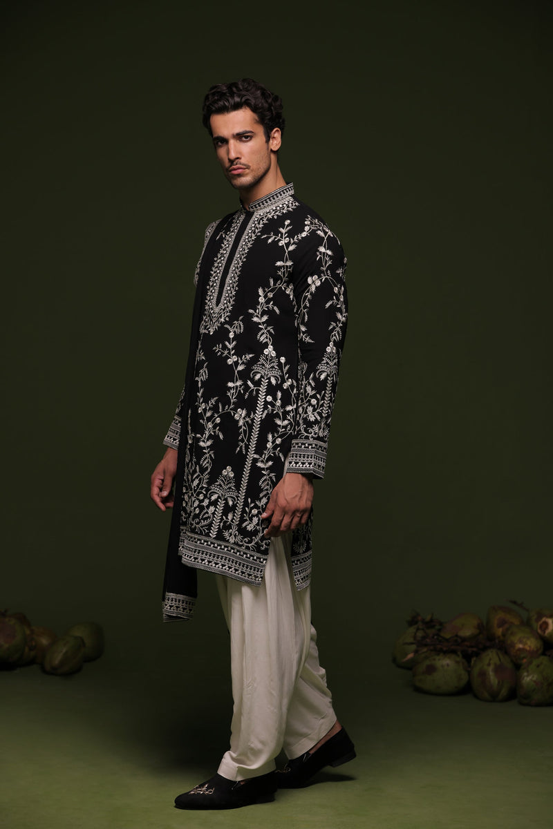GAURAV MOLRI in Aryaman Black Kurta set with patiyala and dupatta